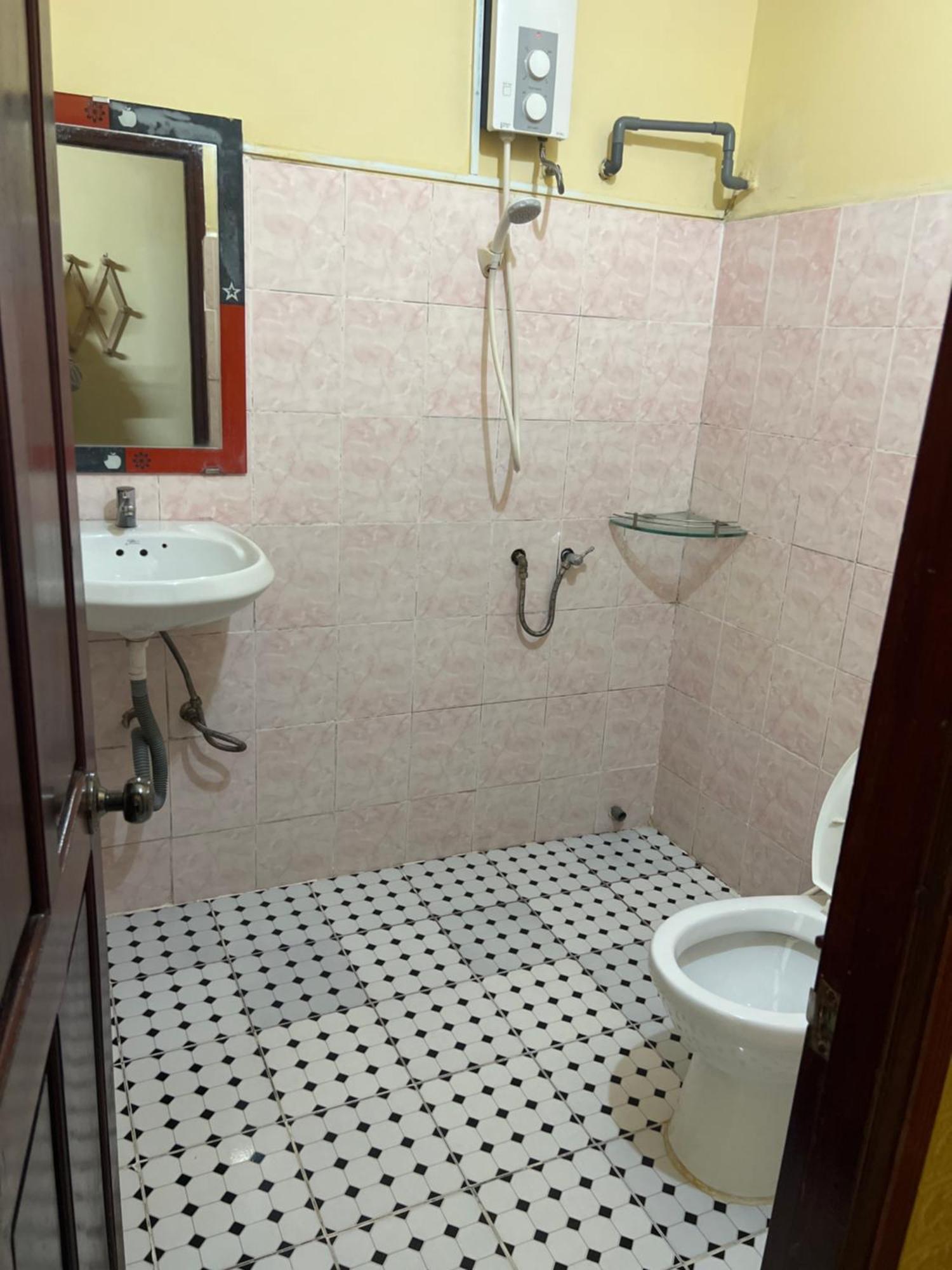 Khach San Lan Dai Hotel Да Лат Екстериор снимка